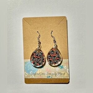 Black and Red Chalkboard Earrings

🌸🌟🌟Bundle Discounts Available🌟🌟🌸